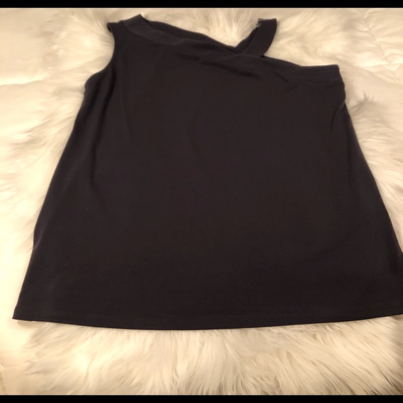 NWOT - Grey asymmetrical knit top size Lar… - Picture 3 of 6